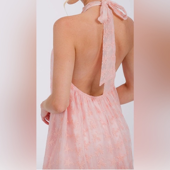 Elegant Pink Halter Dress - Picture 2 of 4